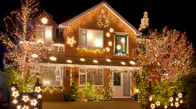 SEGURIDAD EN LAS CONEXIONES DE LUCES NAVIDEÑAS